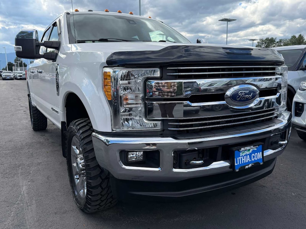 Used 2017 Ford Super Duty F-250 Pickup Lariat Truck