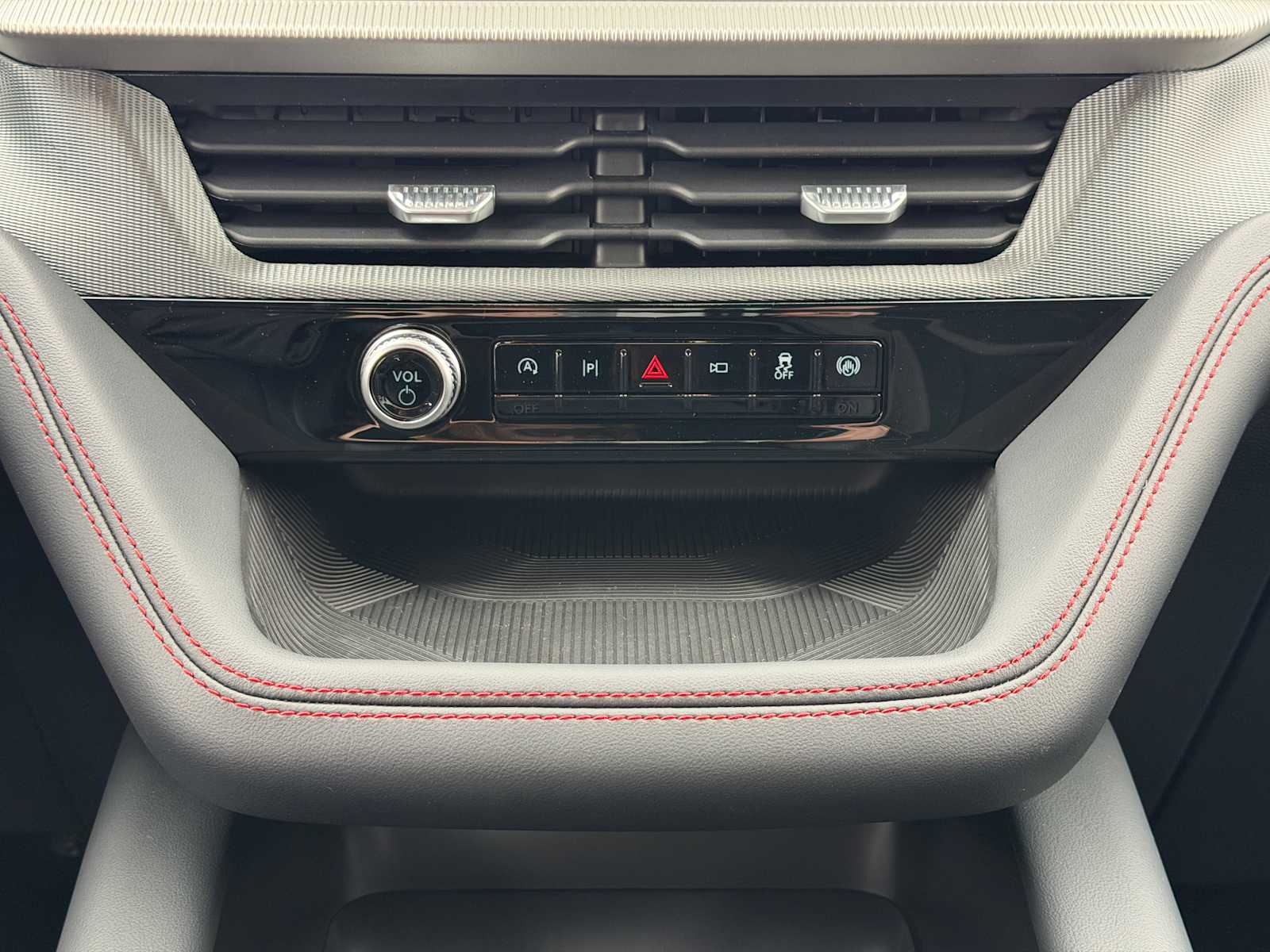 2026 Ford Explorer ST - Photo 19