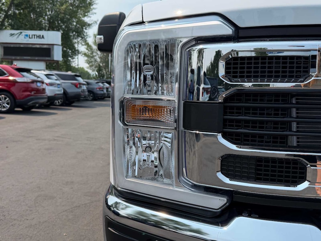 New 2026 Ford F-250 XLT Truck Crew Cab