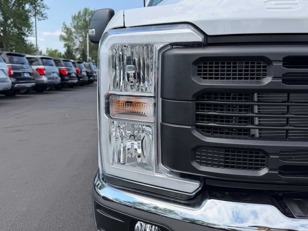 New 2026 Ford F-350 XL Truck Crew Cab