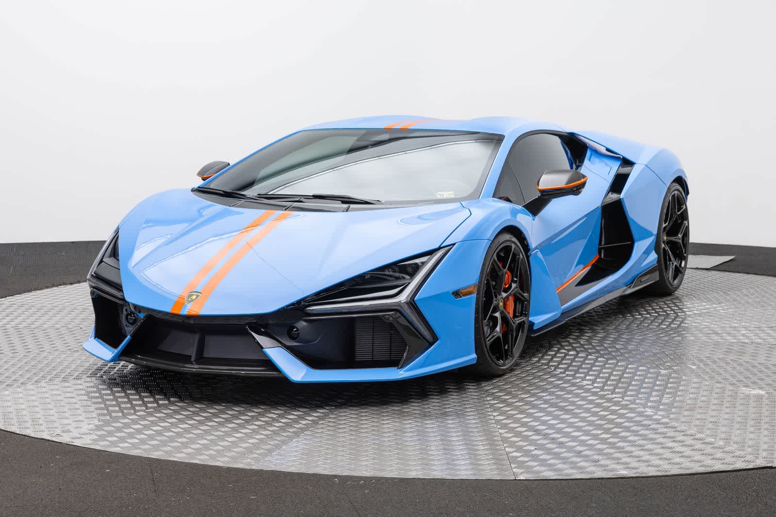 2024 Lamborghini Revuelto