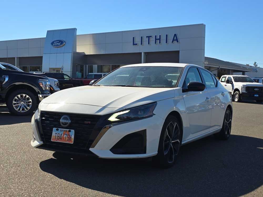 2024 Nissan Altima SR