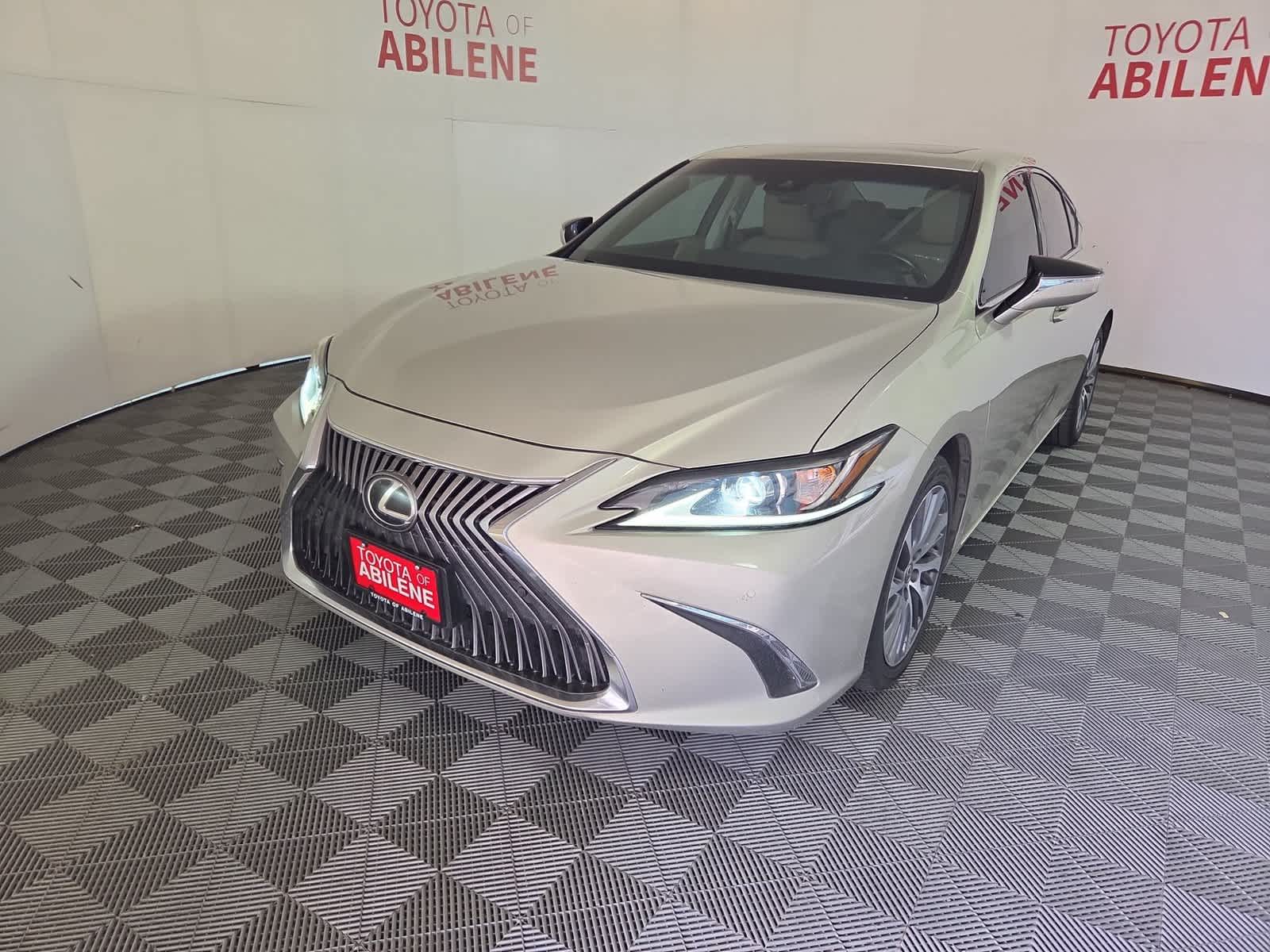 2021 Lexus ES