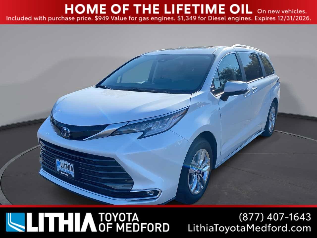 2024 Toyota Sienna Mini-van, Passenger 