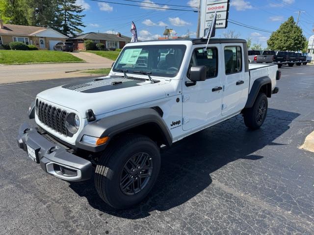 New 2026 Jeep Gladiator SPORT 4X4 Pickup