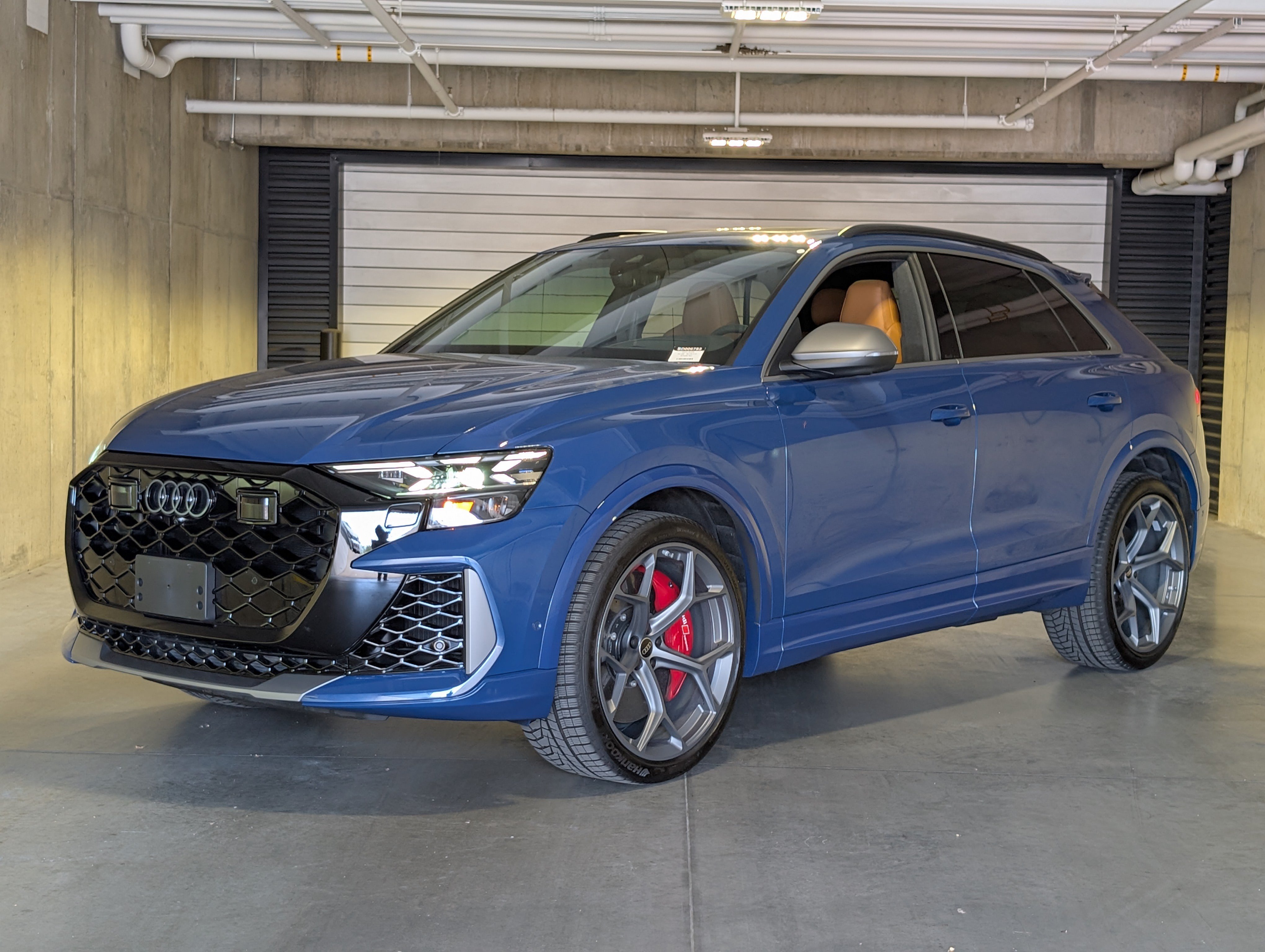  Audi RS Q8