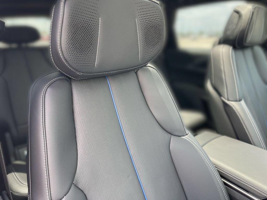 2026 Cadillac LYRIQ Premium Sport - Photo 36