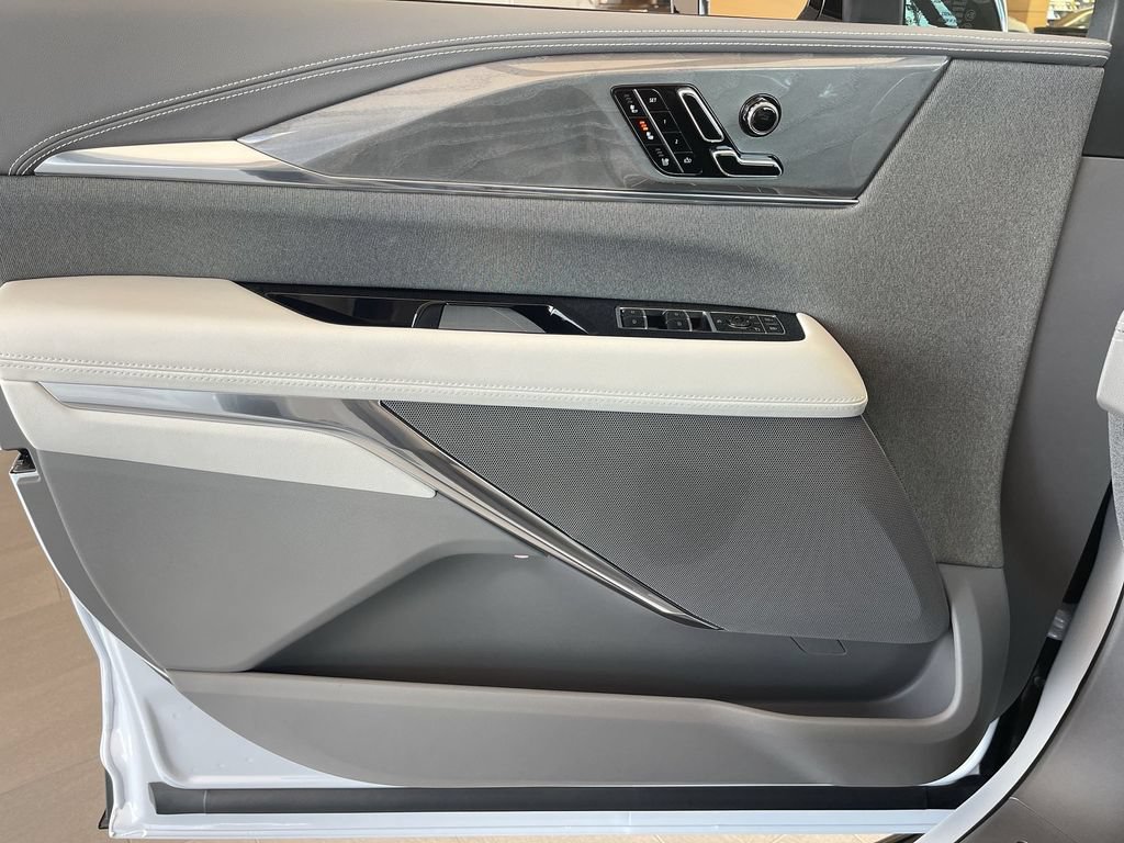2026 Cadillac Escalade IQ Luxury - Photo 34