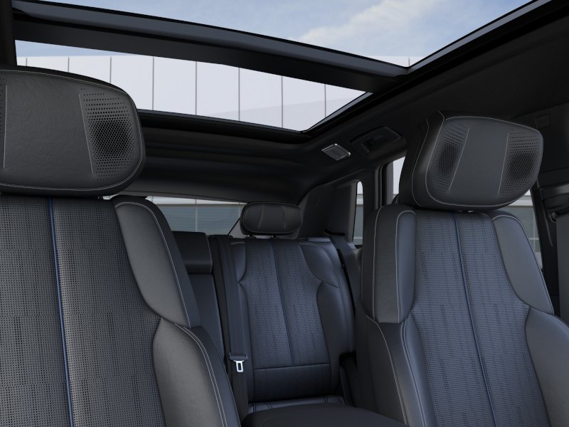 2027 Cadillac LYRIQ Premium Luxury - Photo 24