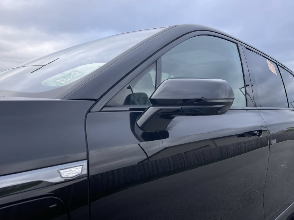 Certified 2026 CADILLAC VISTIQ Platinum SUV