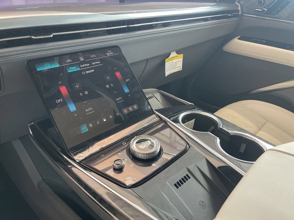 2026 Cadillac Escalade IQ Luxury - Photo 32