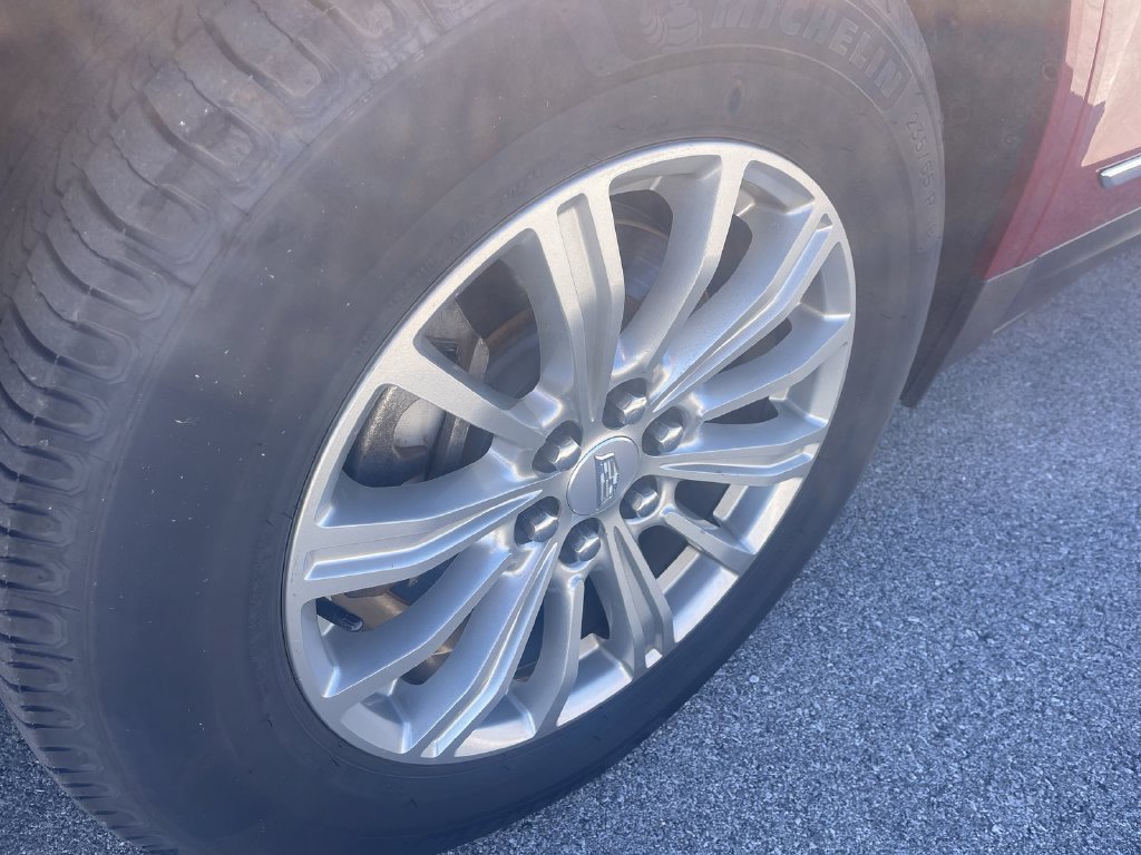 Used 2019 CADILLAC XT5 Luxury FWD SUV