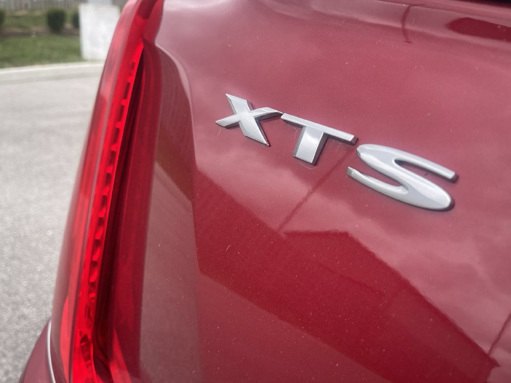 Used 2018 CADILLAC XTS Luxury Car