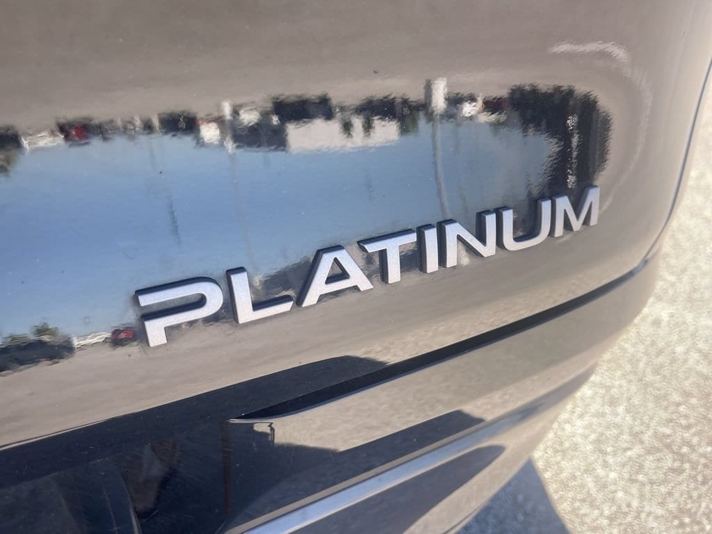 2025 Nissan Murano Platinum - Photo 13