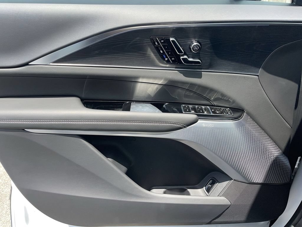 2026 Cadillac LYRIQ Premium Sport - Photo 29