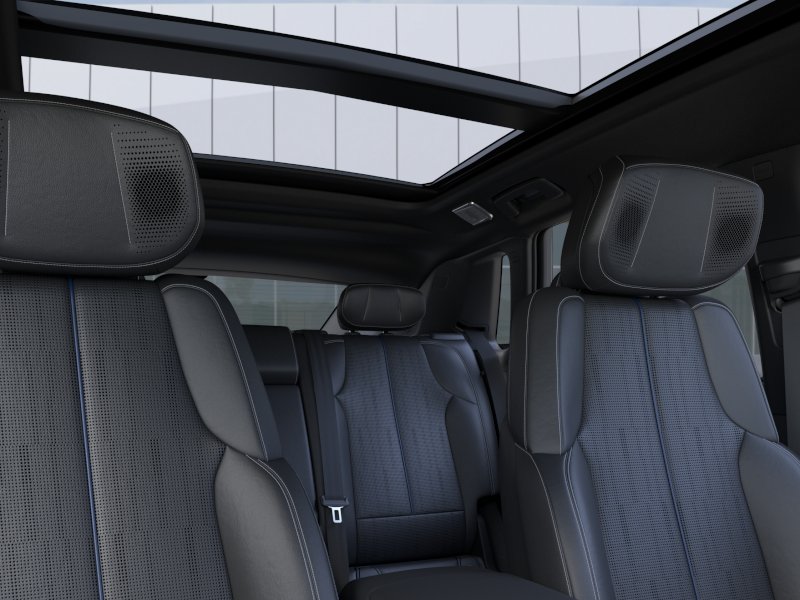 2027 Cadillac LYRIQ Premium Luxury - Photo 47