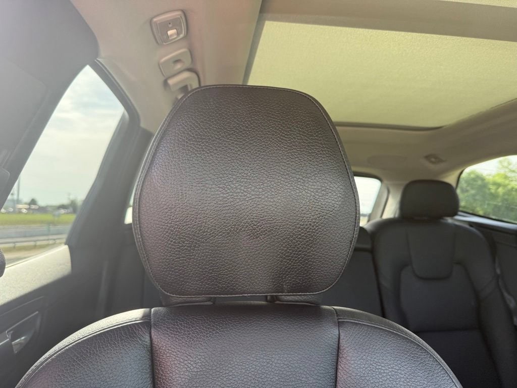 2024 Volvo XC60 Plus - Photo 33