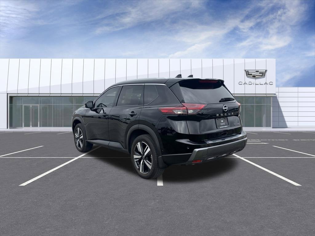 Used 2025 Nissan Rogue SL