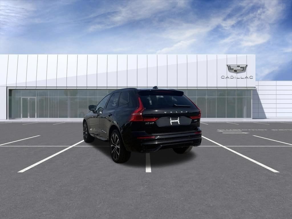 2024 Volvo XC60 Plus - Photo 12