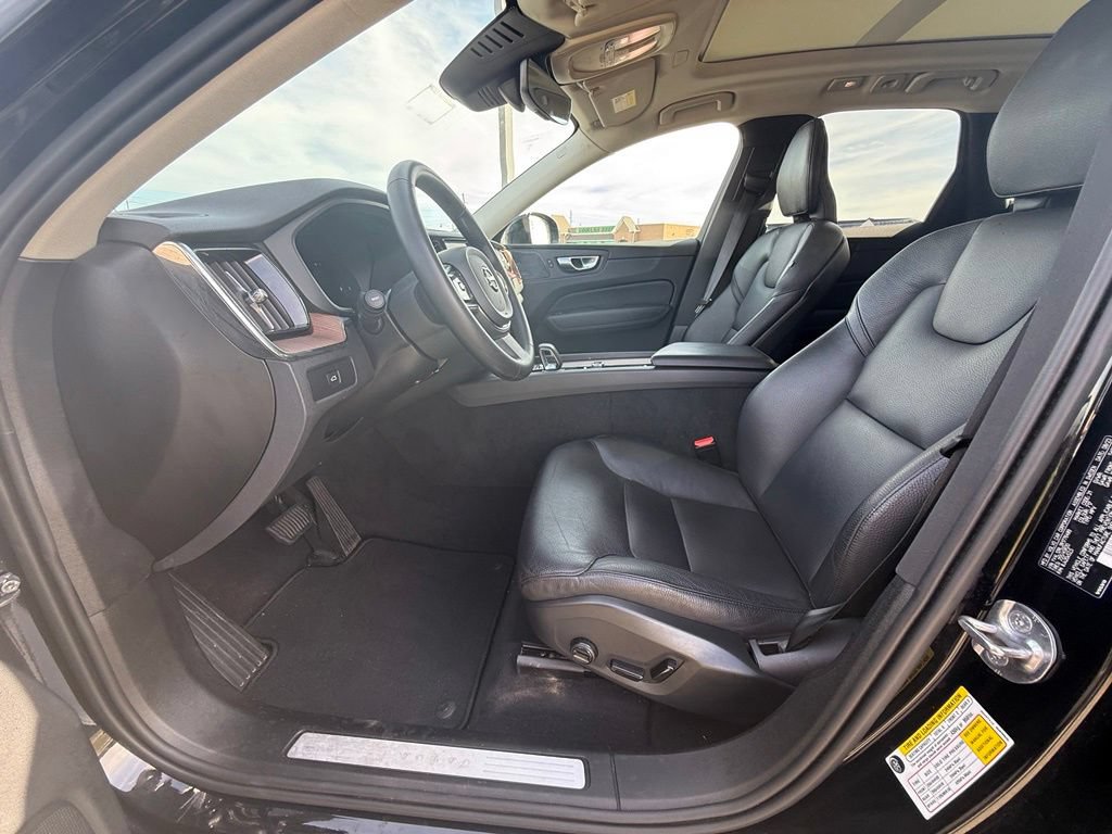 2024 Volvo XC60 Plus - Photo 30
