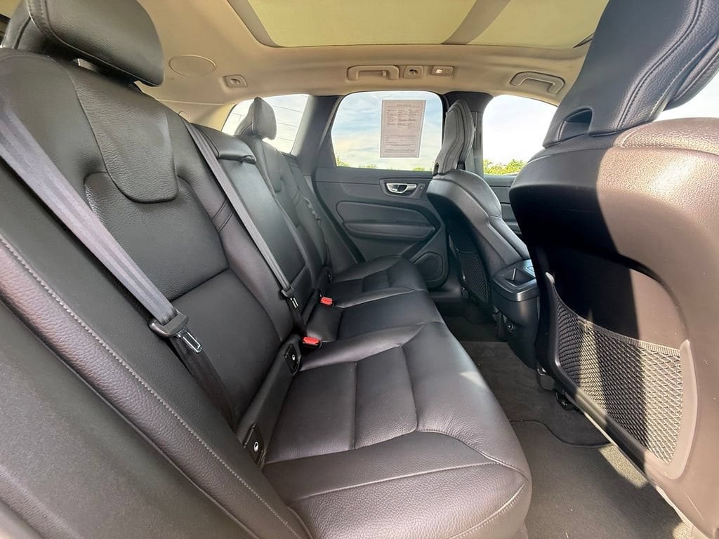 2024 Volvo XC60 Plus - Photo 35