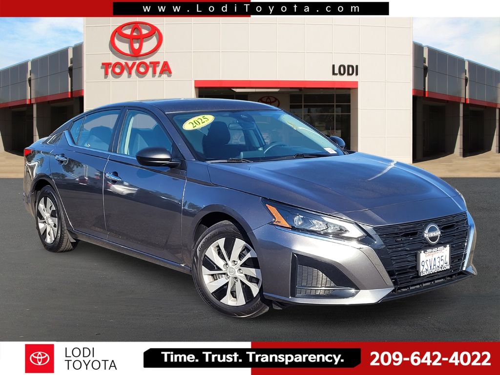 2025 Nissan Altima S