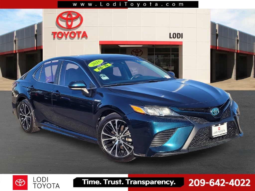 2018 Toyota Camry SE