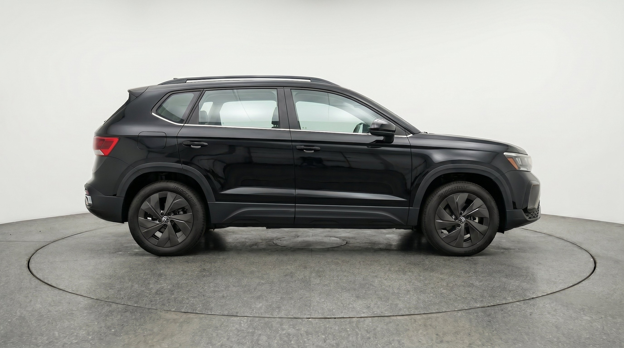 Thumbnail: 2026 Volkswagen Taos - 10