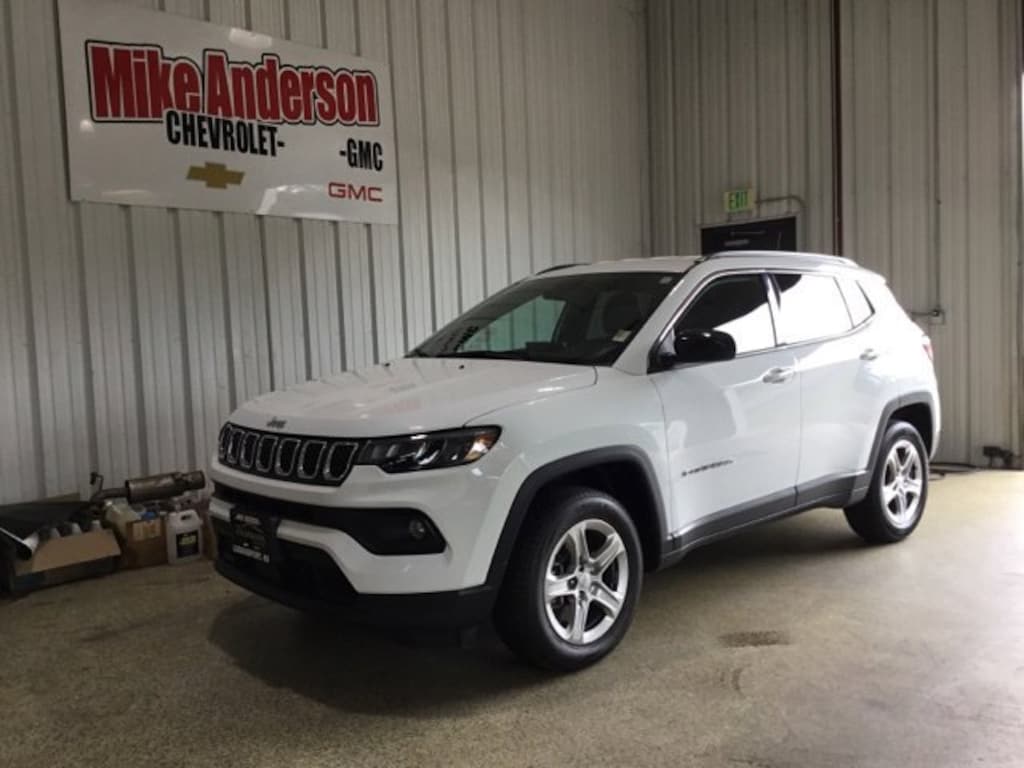 Used 2024 Jeep Compass Latitude SUV