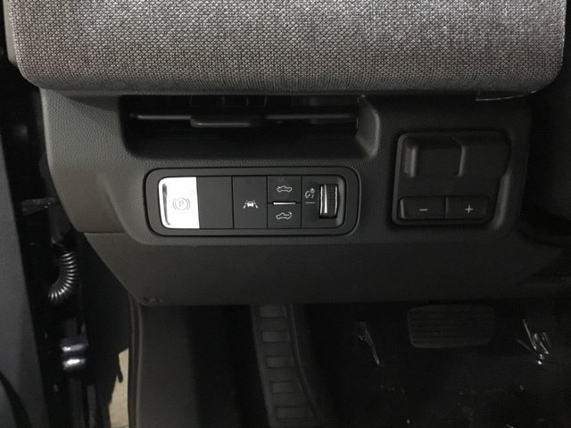 2026 GMC Sierra EV Elevation - Photo 40