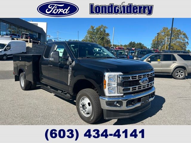 2026 Ford F-350 Super Duty Chassis Cab