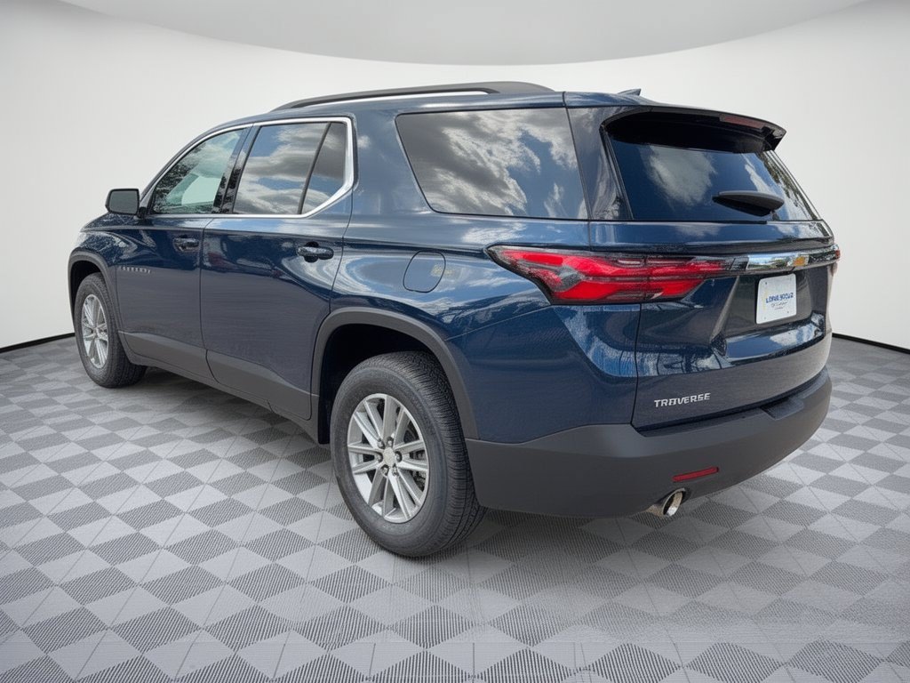 Used 2023 Chevrolet Traverse LT Cloth SUV