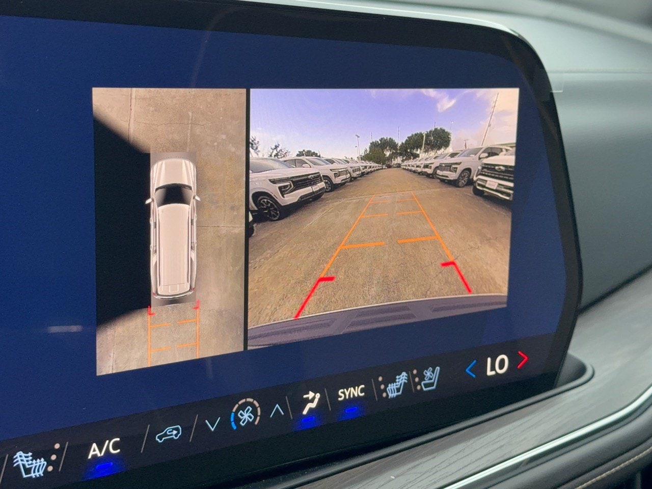2026 Chevrolet Suburban Premier - Photo 24