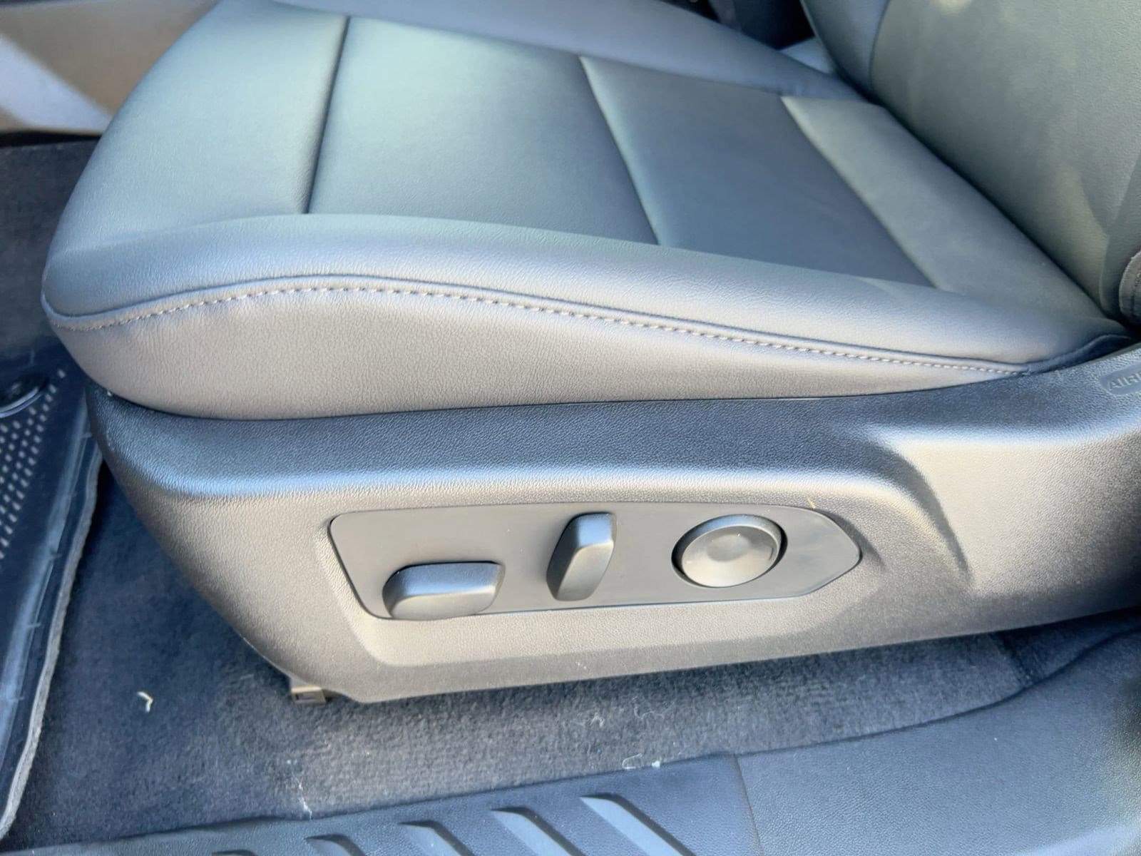 2026 Chevrolet Colorado Trail Boss - Photo 14