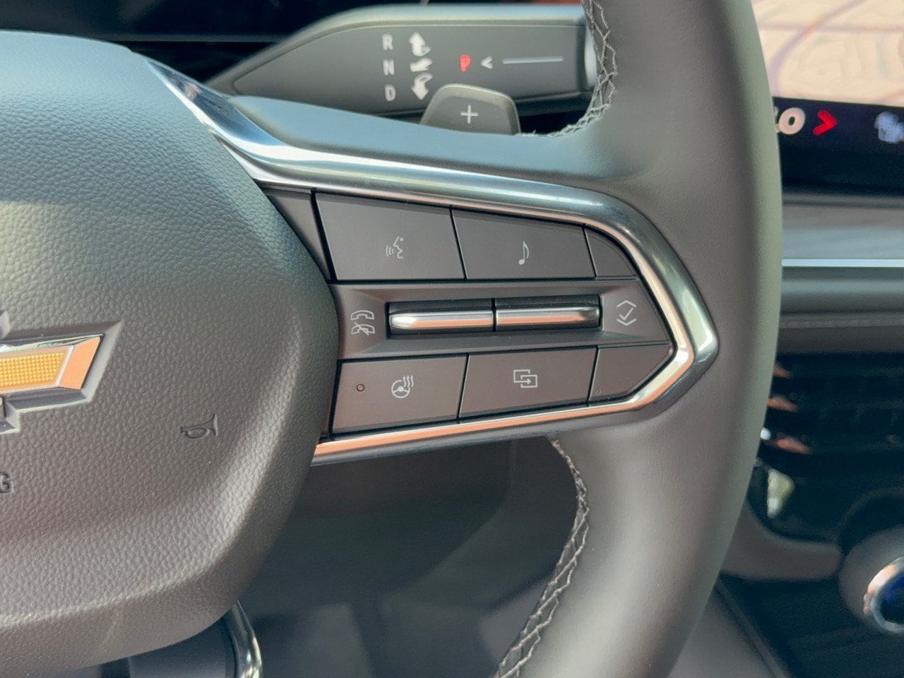 2026 Chevrolet Suburban LT - Photo 19