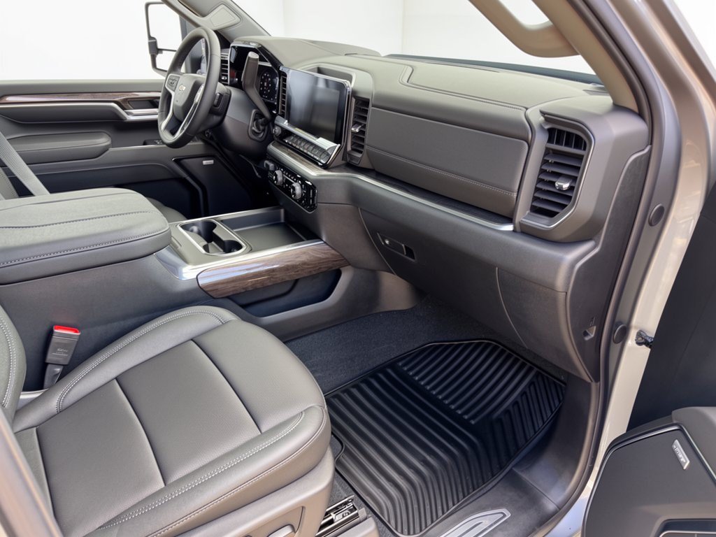 2026 Chevrolet Silverado 2500 HD LTZ - Photo 30