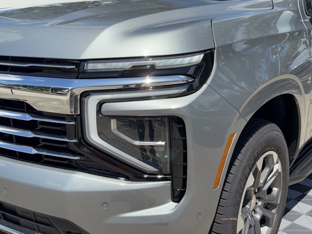 2026 Chevrolet Suburban LT - Photo 12