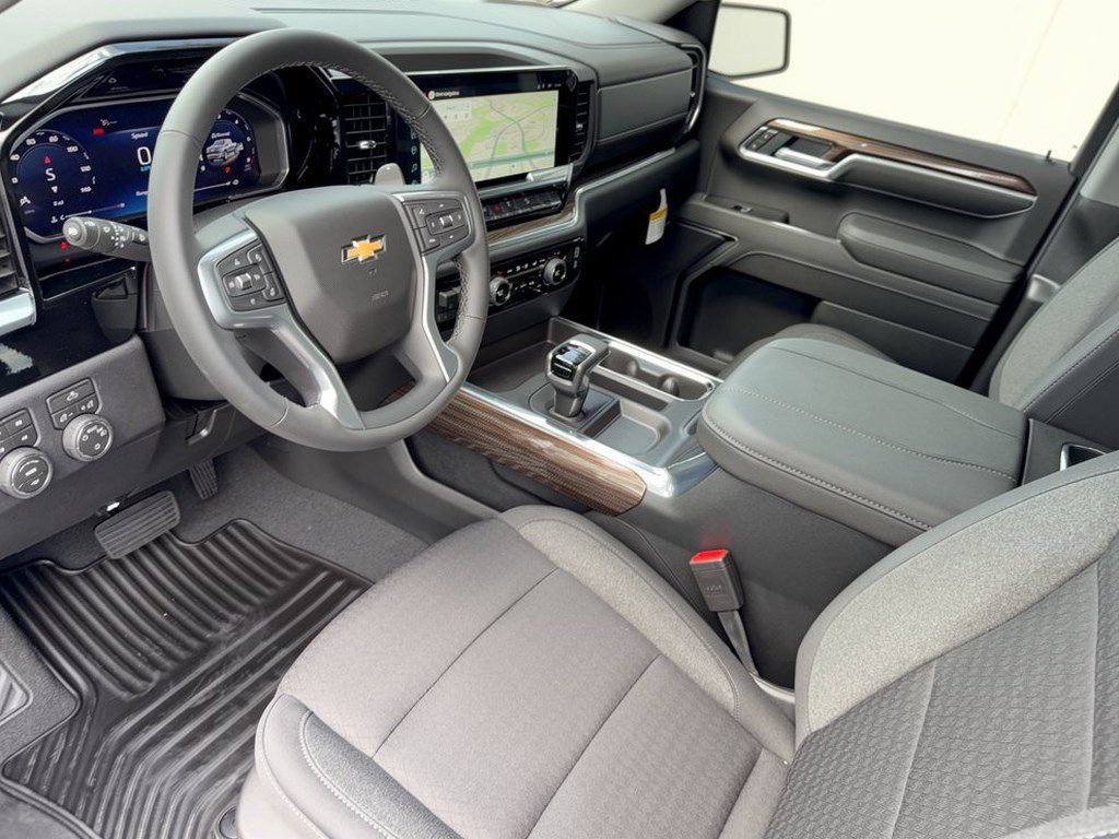 2026 Chevrolet Silverado 1500 LT - Photo 4