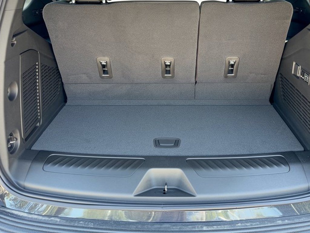 2026 Chevrolet Tahoe LT - Photo 28
