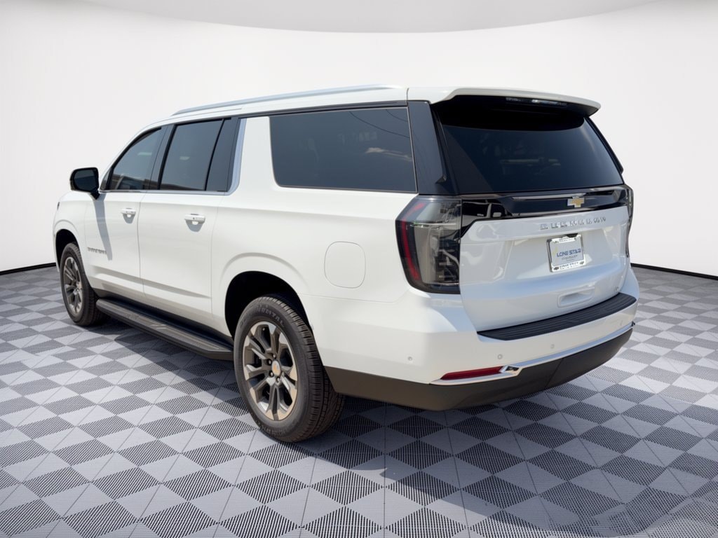 New 2026 Chevrolet Suburban LT SUV