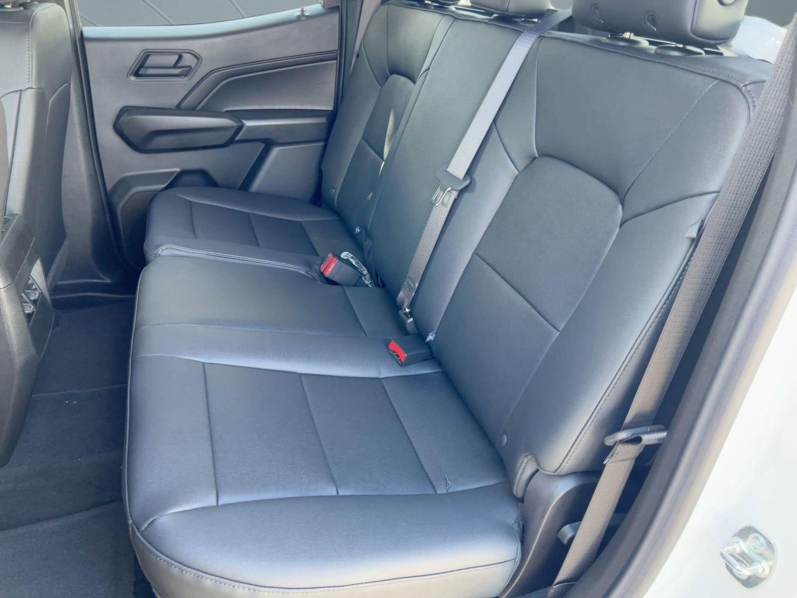 2026 Chevrolet Colorado Trail Boss - Photo 15