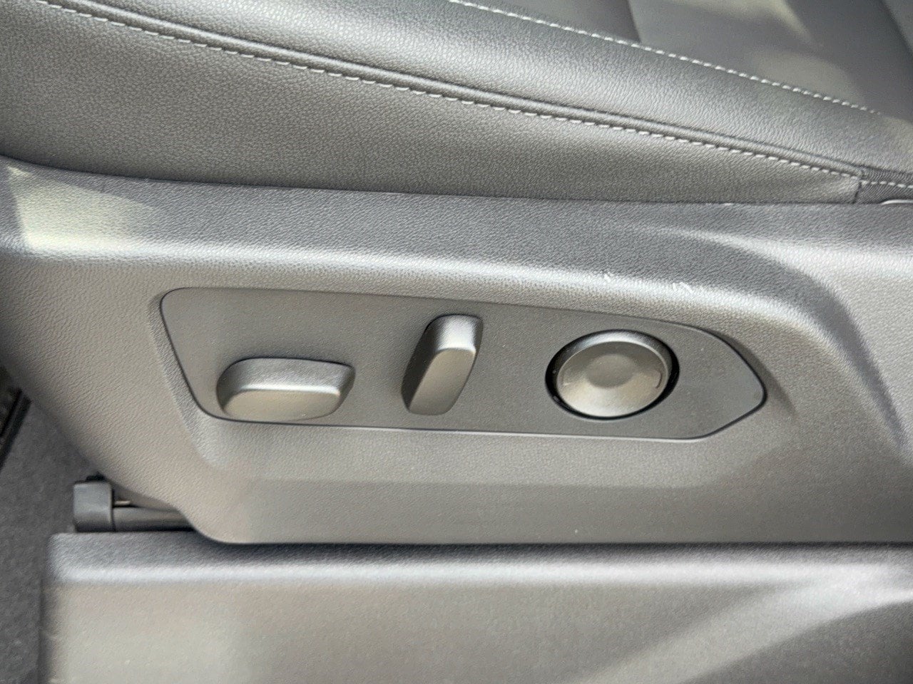 2026 Chevrolet Silverado 1500 RST - Photo 16