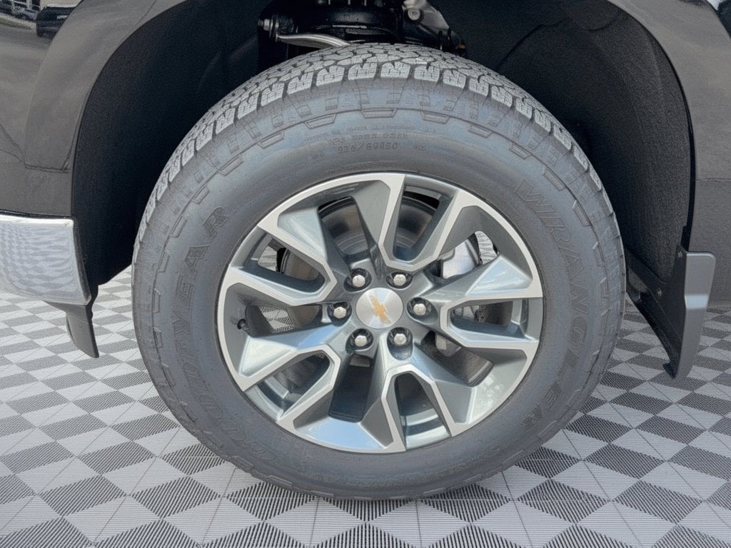 2026 Chevrolet Silverado 1500 LT - Photo 13