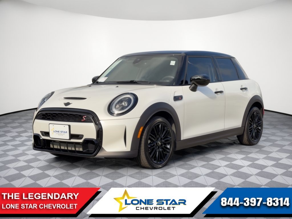 2024 MINI Hardtop 4 Door