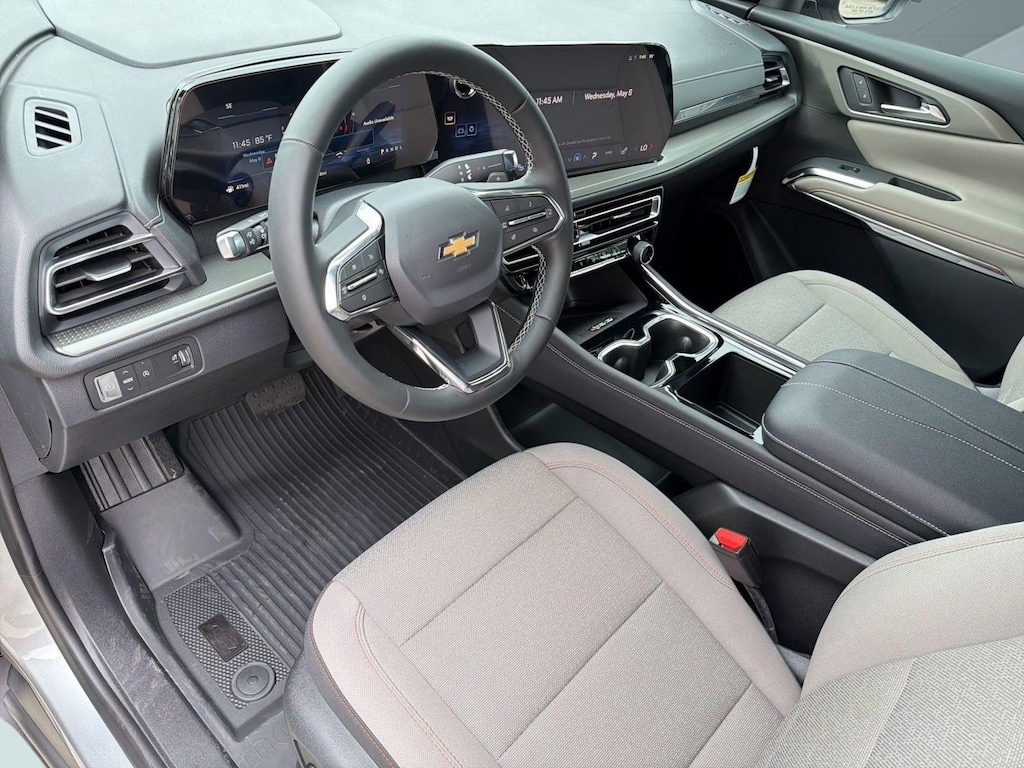 New 2026 Chevrolet Traverse LT SUV