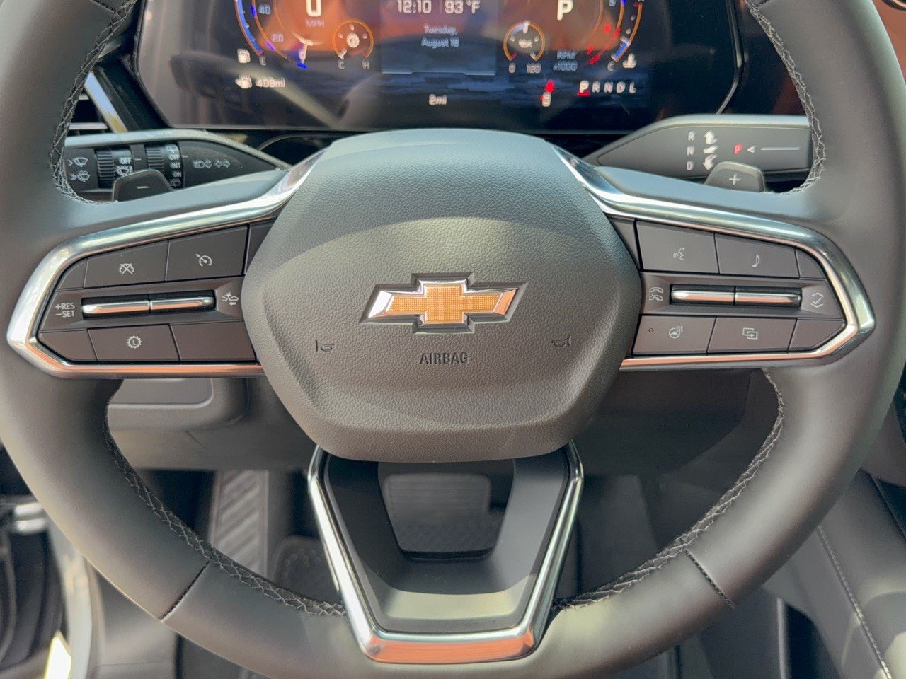 2026 Chevrolet Suburban LT - Photo 10