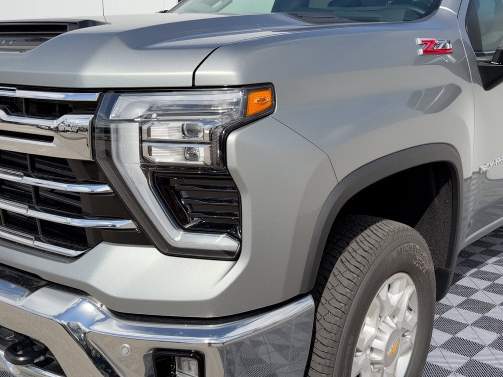 2026 Chevrolet Silverado 2500 HD LTZ - Photo 12