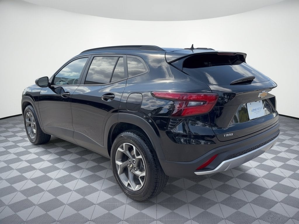 Used 2024 Chevrolet Trax LT SUV