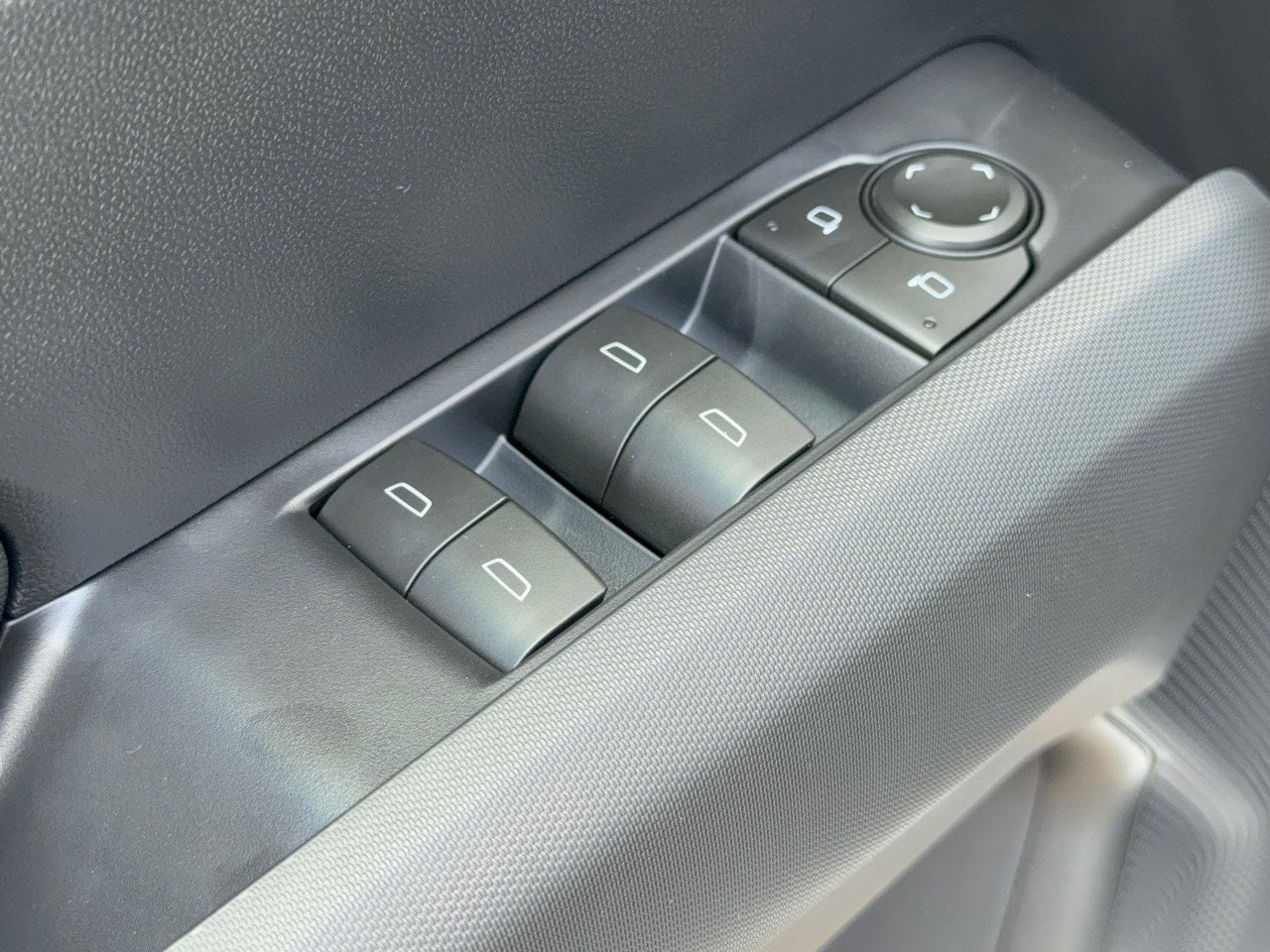2026 Chevrolet Colorado Work Truck - Photo 15