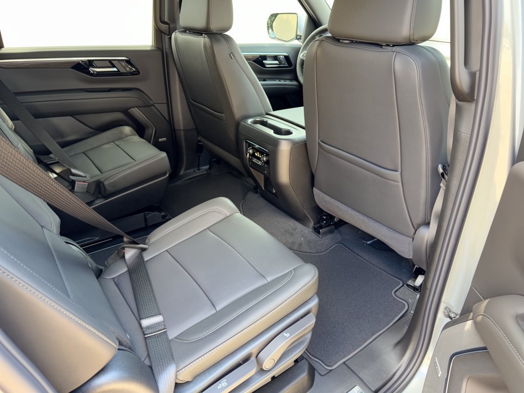2026 Chevrolet Suburban LT - Photo 29